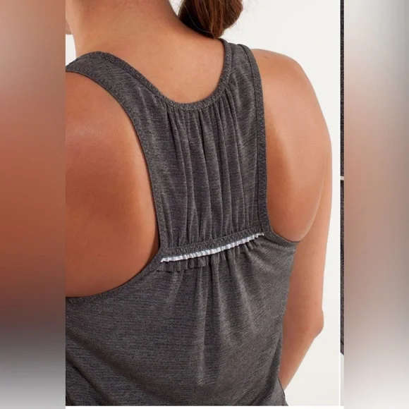 Lululemon Run: Silver Bullet Sleeveless Tech Tank - Picture 3 of 11